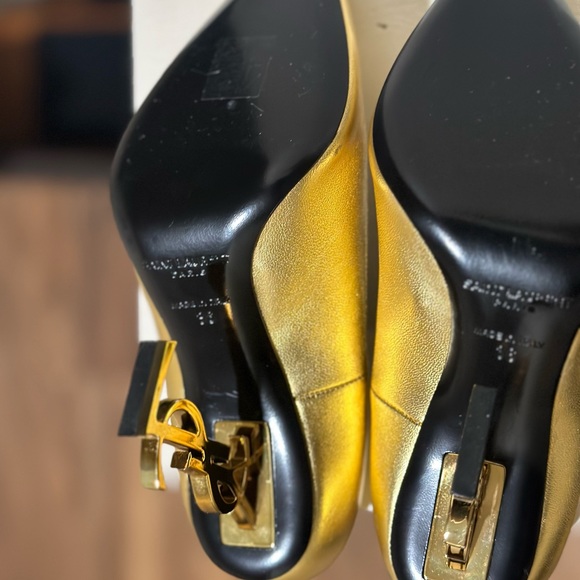 Saint Laurent Opyum Pointed Toe Pumps in gold - Picture 7 of 8
